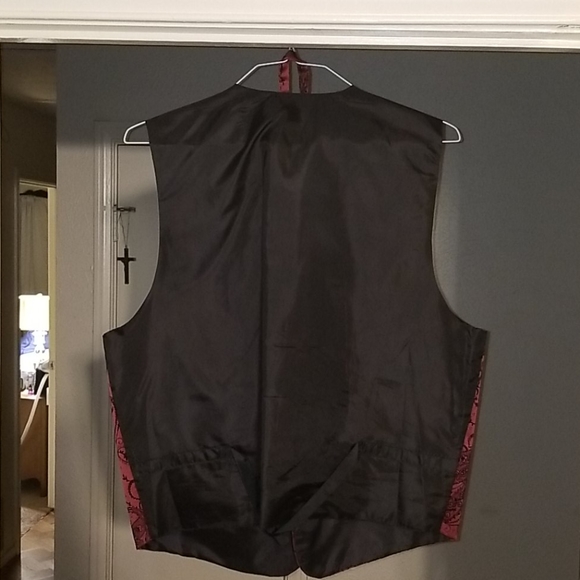 PRE-TIED BOWTIE & VEST - Picture 4 of 6